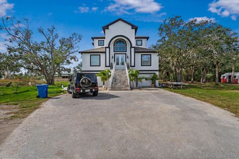 Photo of 4836 Troydale Road, Tampa, FL 33615 (MLS # OM704832) Photo of 4836 Troydale Road, Tampa, FL 33615 (MLS # OM704832)