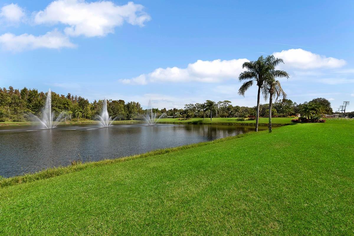 RIVER HILLS COUNTRY CLUB PARCE - Residential Lease