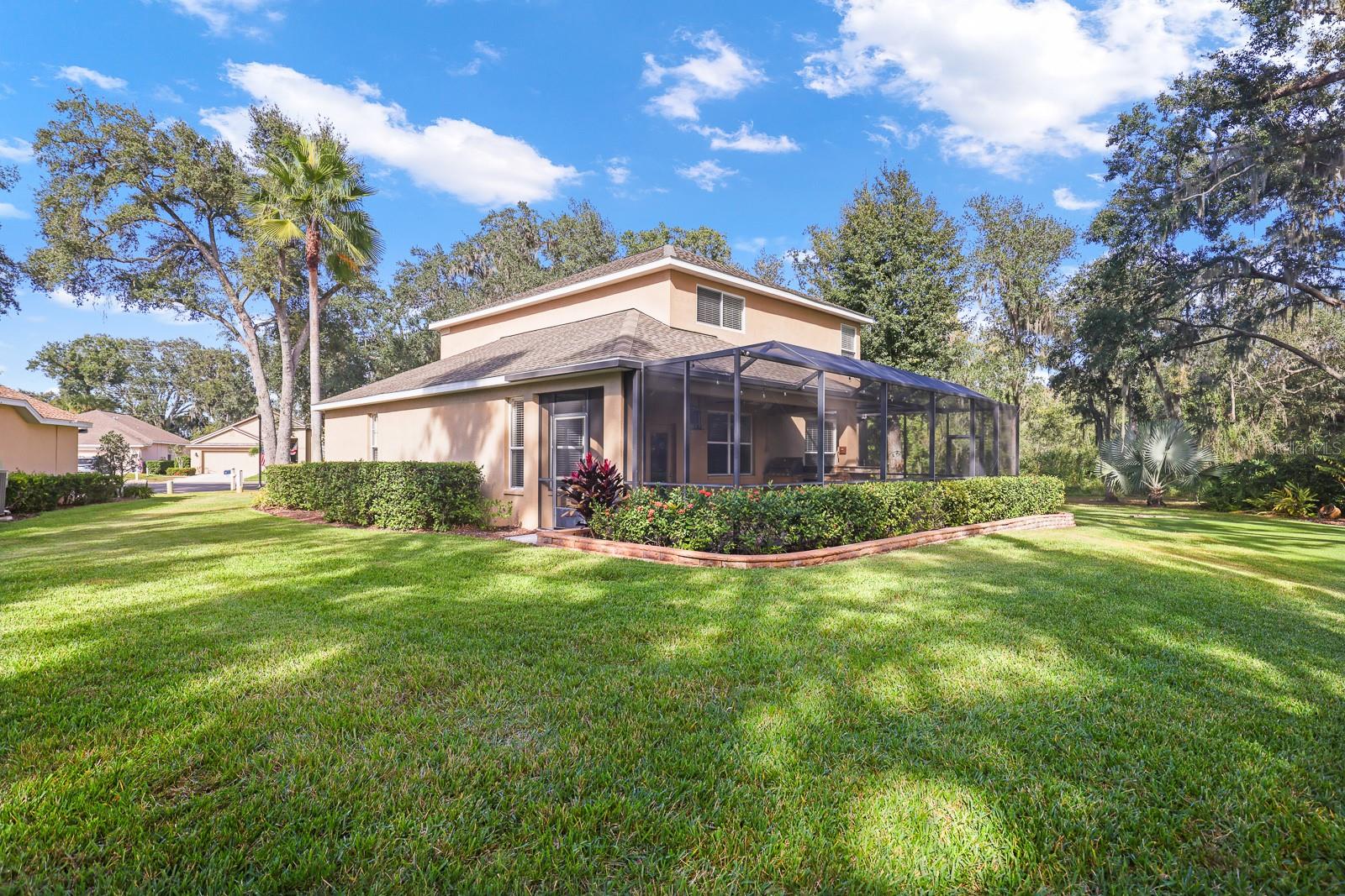 RIVER HILLS COUNTRY CLUB PARCE - Residential Lease