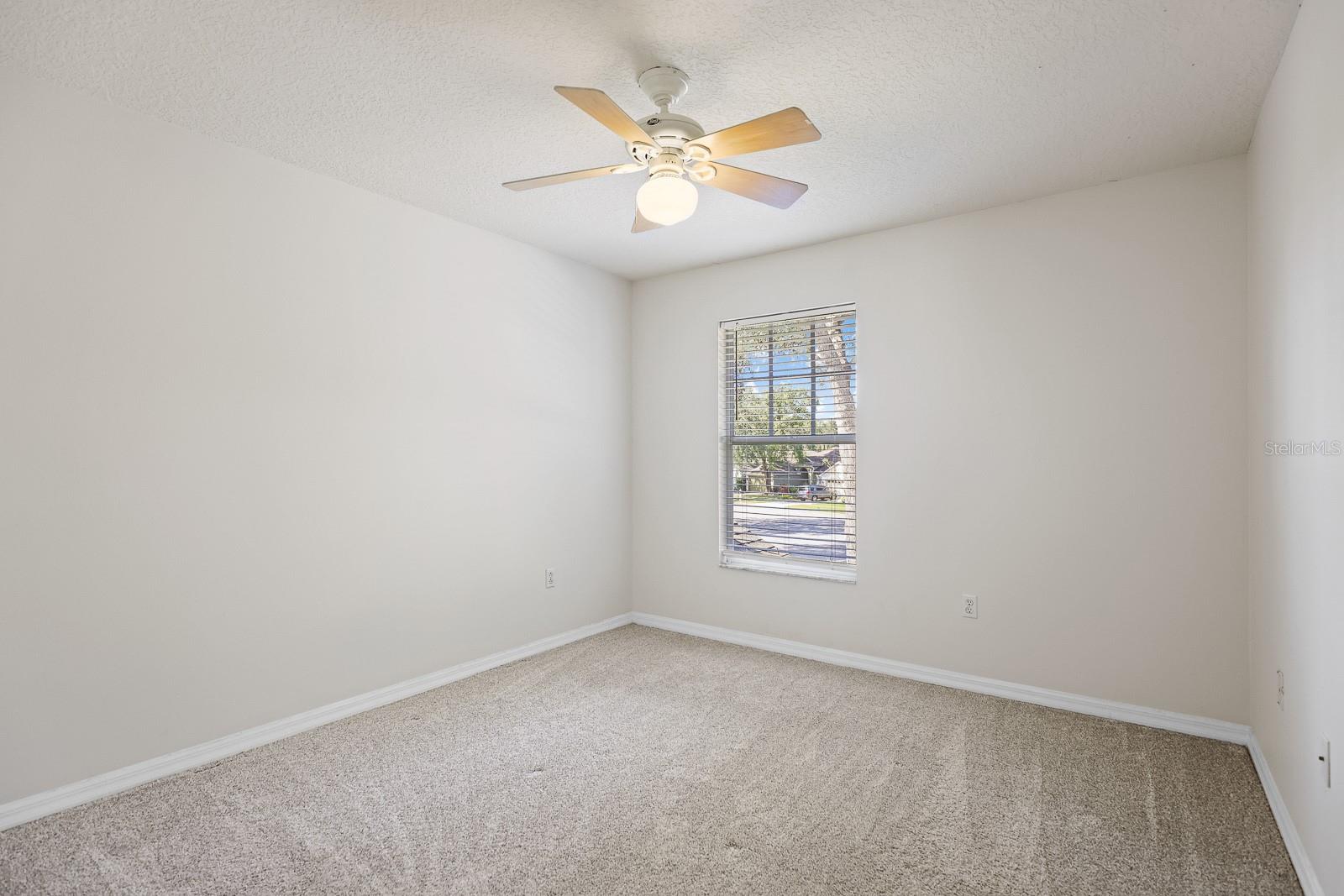 RIVER HILLS COUNTRY CLUB PARCE - Residential Lease