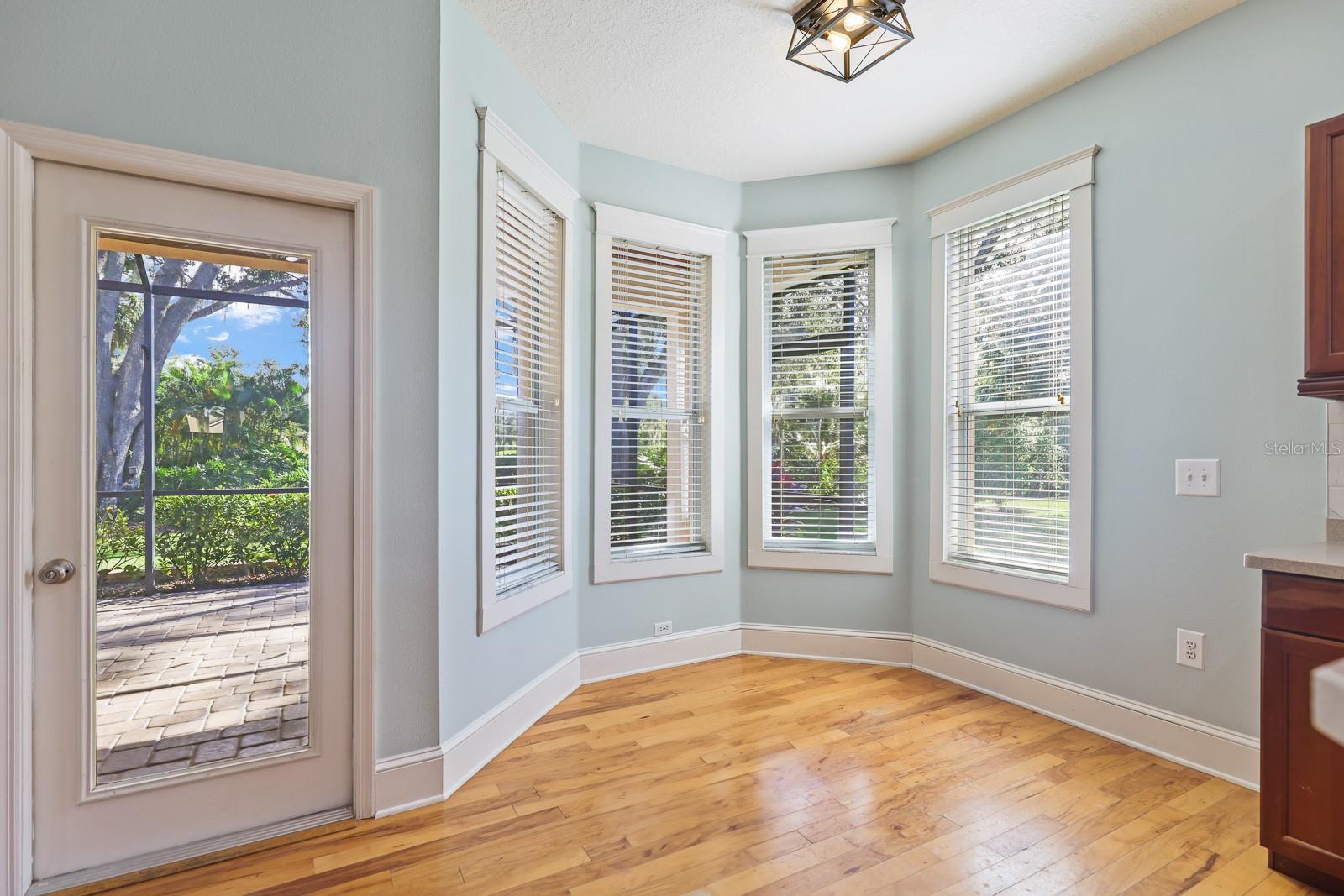 RIVER HILLS COUNTRY CLUB PARCE - Residential Lease