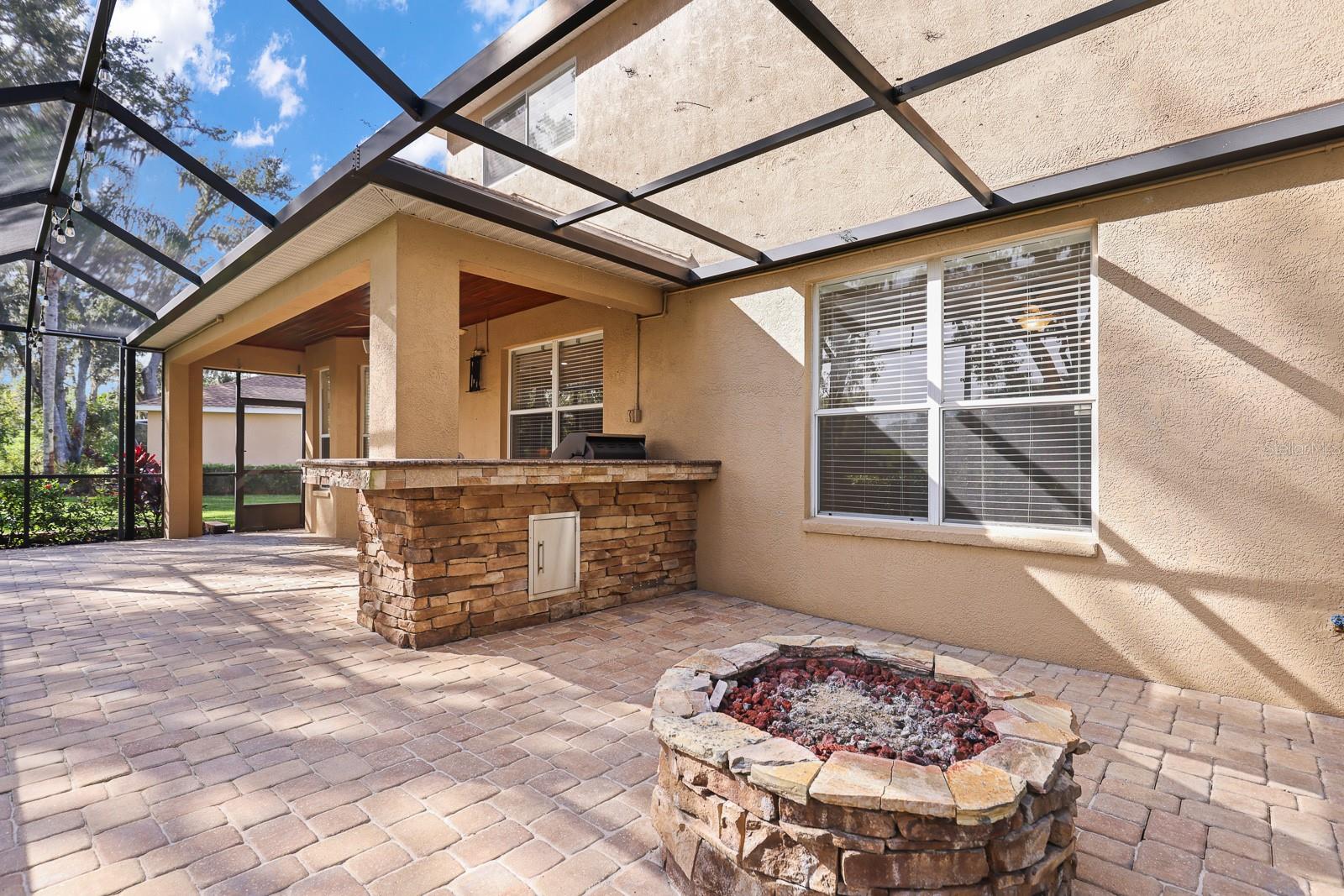 RIVER HILLS COUNTRY CLUB PARCE - Residential Lease