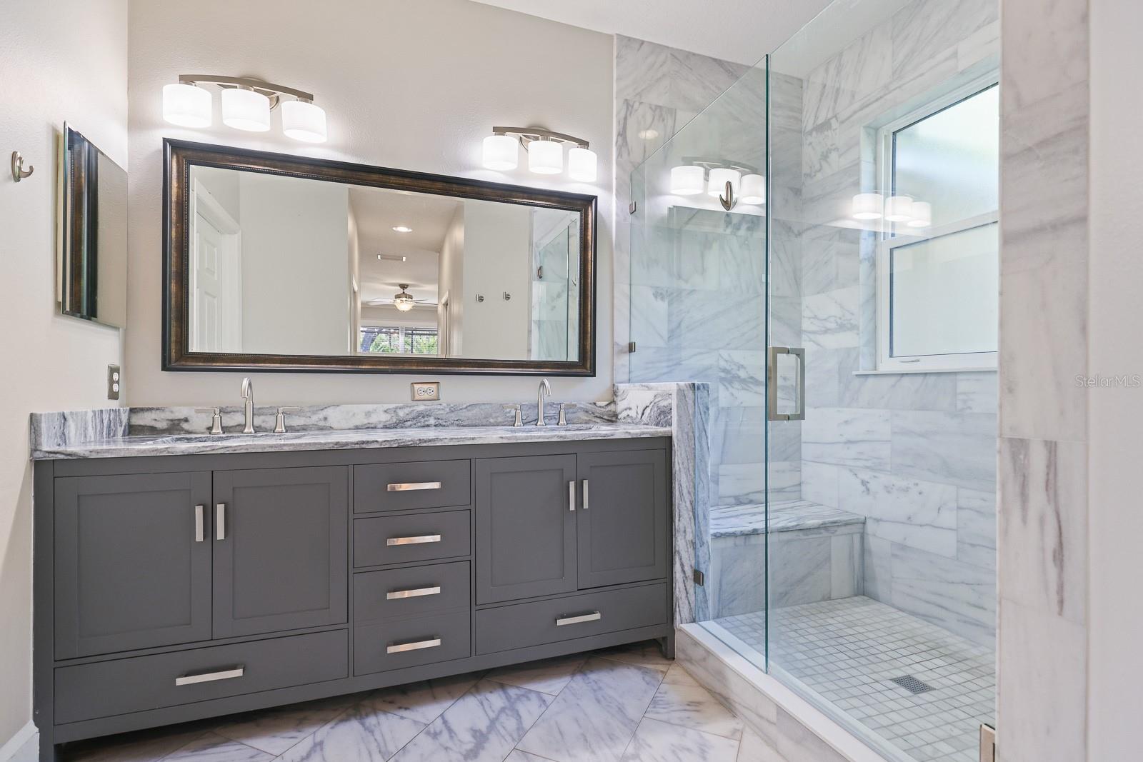 RIVER HILLS COUNTRY CLUB PARCE - Residential Lease