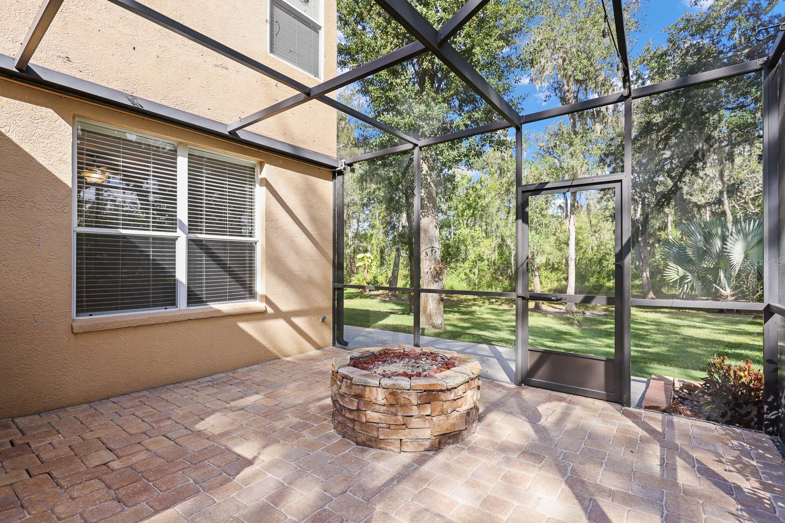 RIVER HILLS COUNTRY CLUB PARCE - Residential Lease