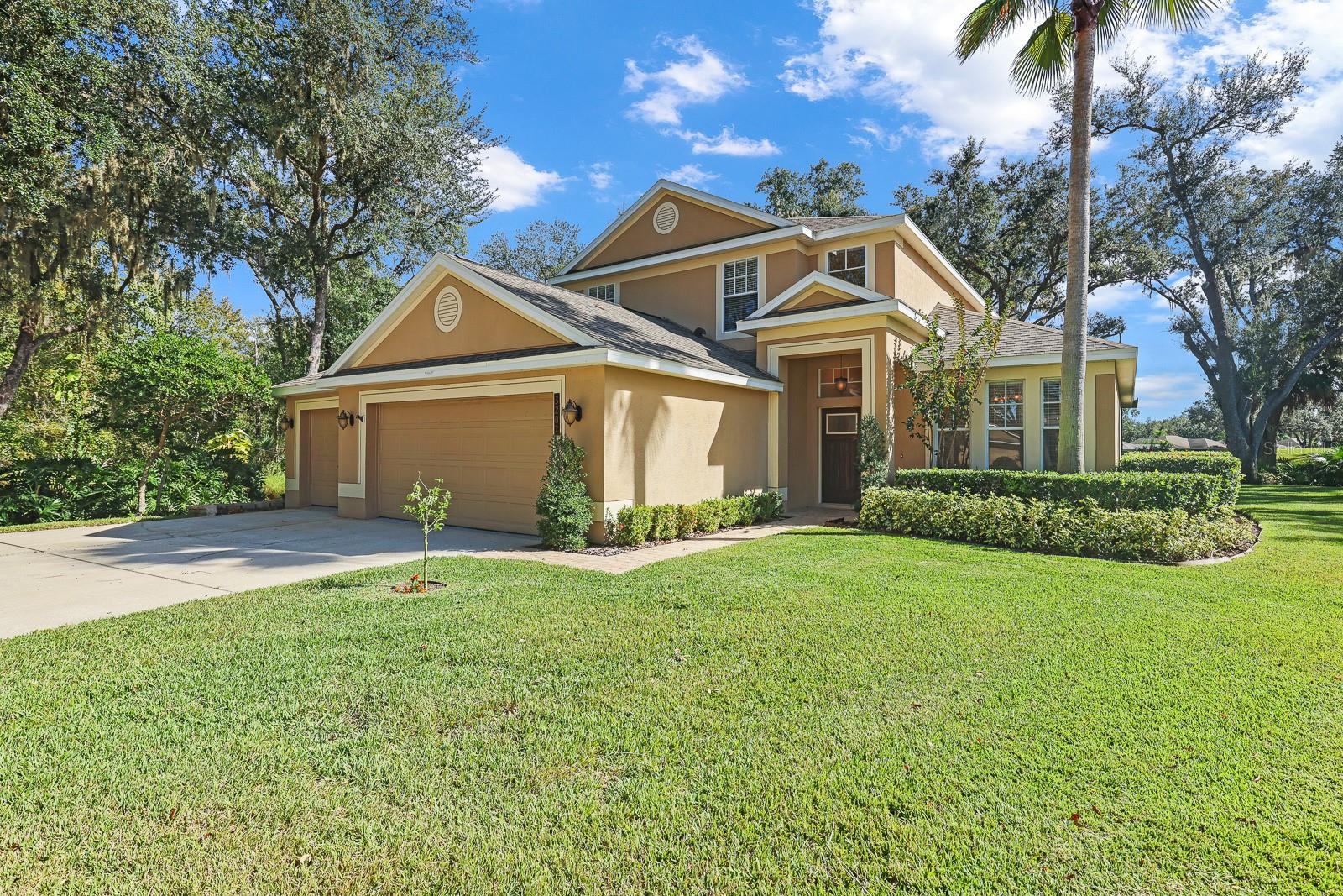 RIVER HILLS COUNTRY CLUB PARCE - Residential Lease