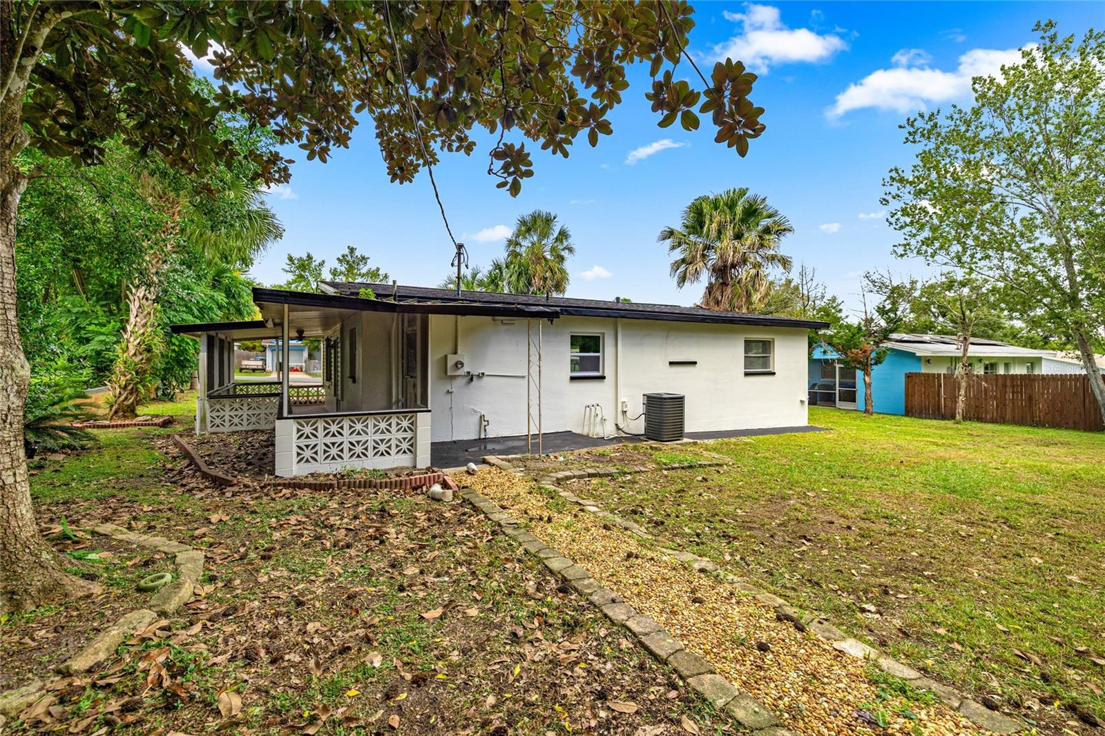 BEVERLY HILLS MARKET AREA - Residential
