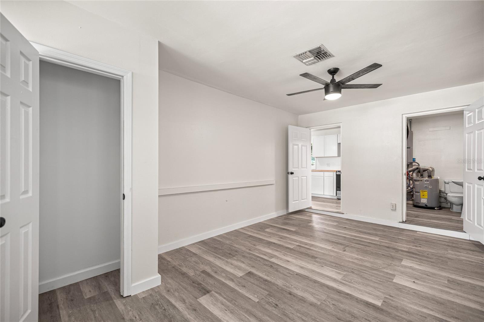 BEVERLY HILLS MARKET AREA - Residential