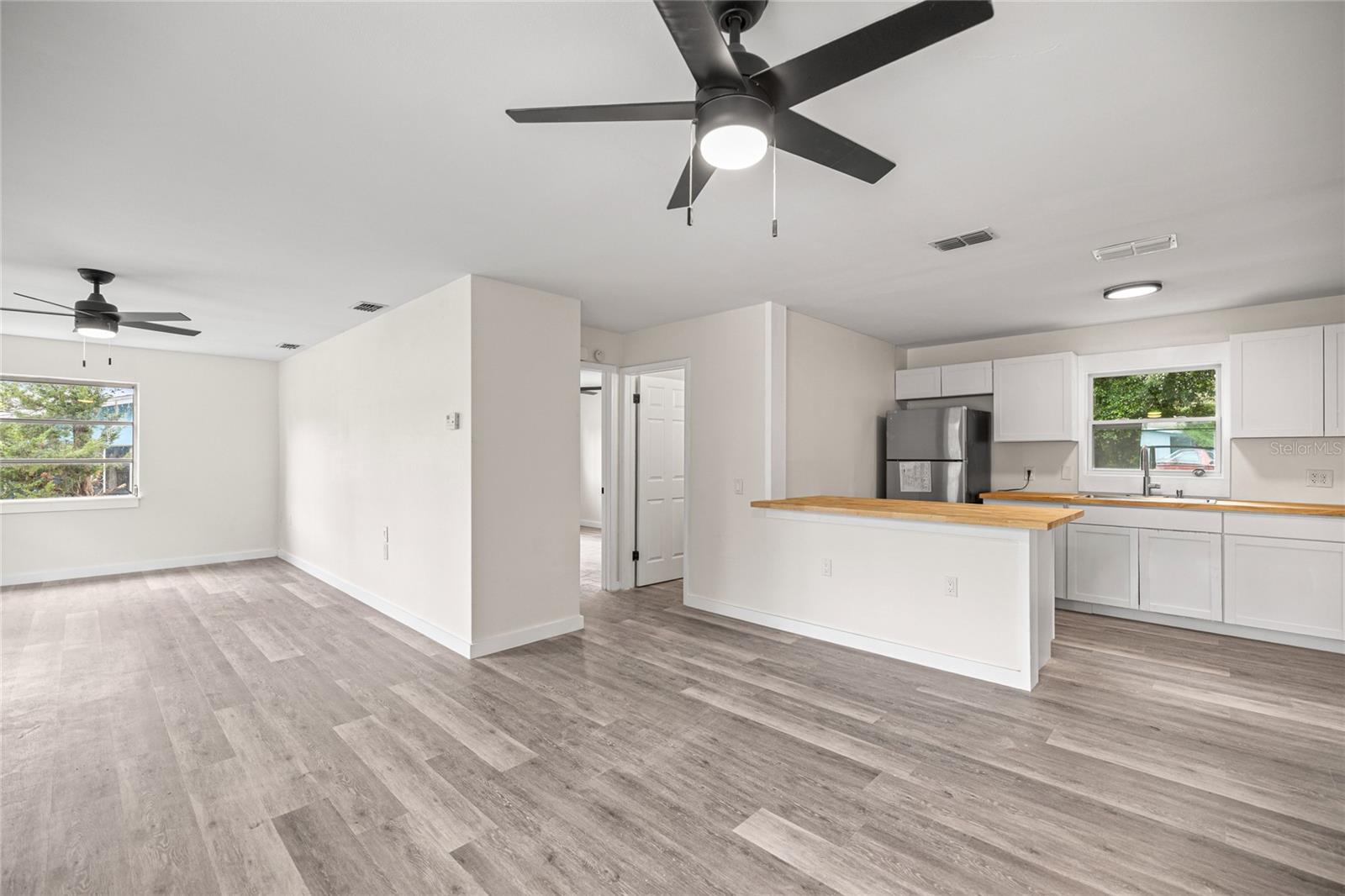 BEVERLY HILLS MARKET AREA - Residential