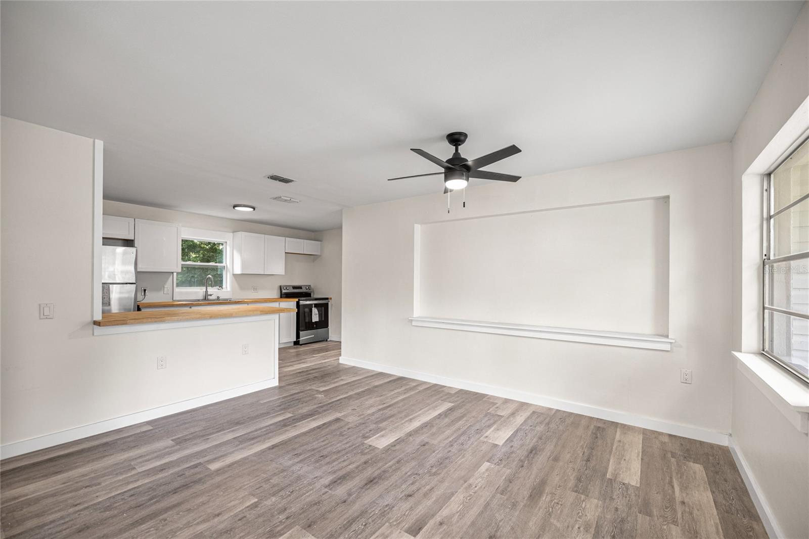 BEVERLY HILLS MARKET AREA - Residential