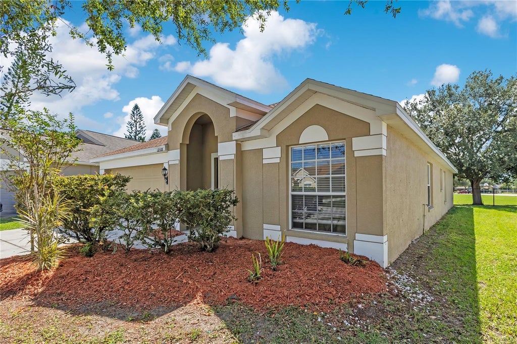 Photo of 12108 Dawn Vista Drive, Riverview, FL 33578 (MLS # O6450343)