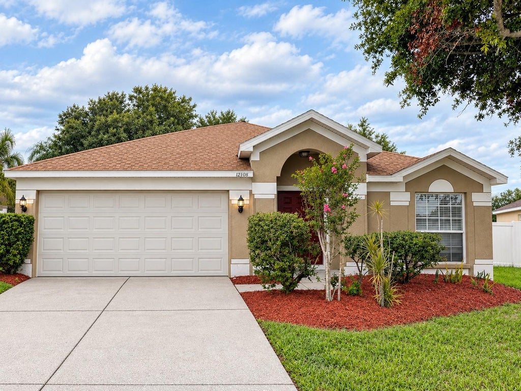 Photo of 12108 Dawn Vista Drive, Riverview, FL 33578 (MLS # O6450343)