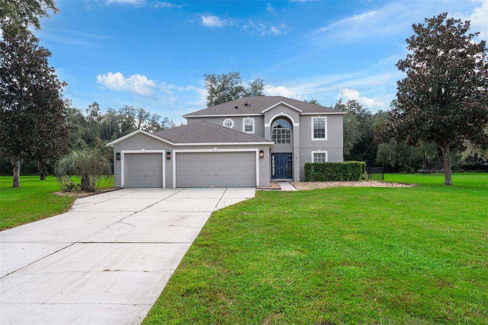 7406 LAKE MARNI COURT