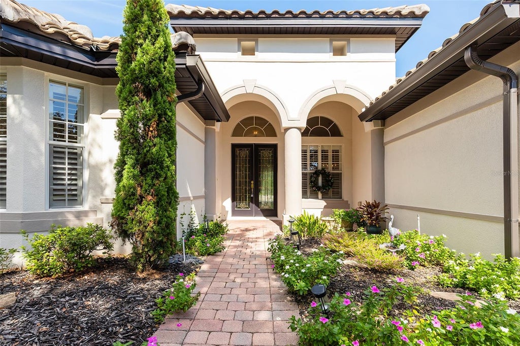 Photo of 11727 Delwick Drive, Windermere, FL 34786 (MLS # O6445423)