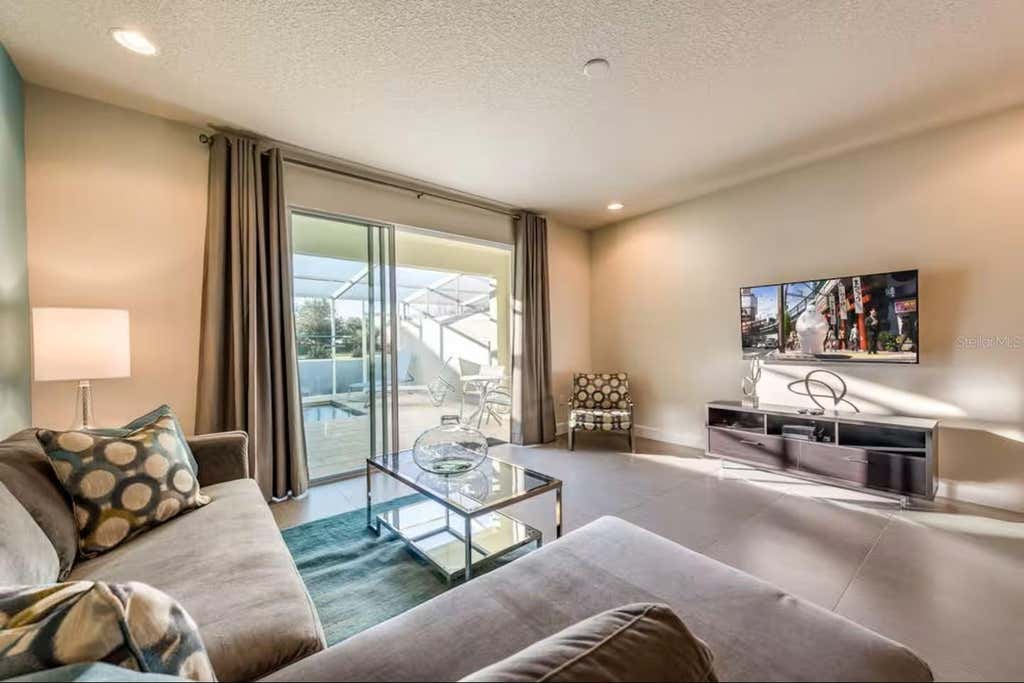 Photo of 1425 Retreat Circle, Clermont, FL 34714 (MLS # O6429335)