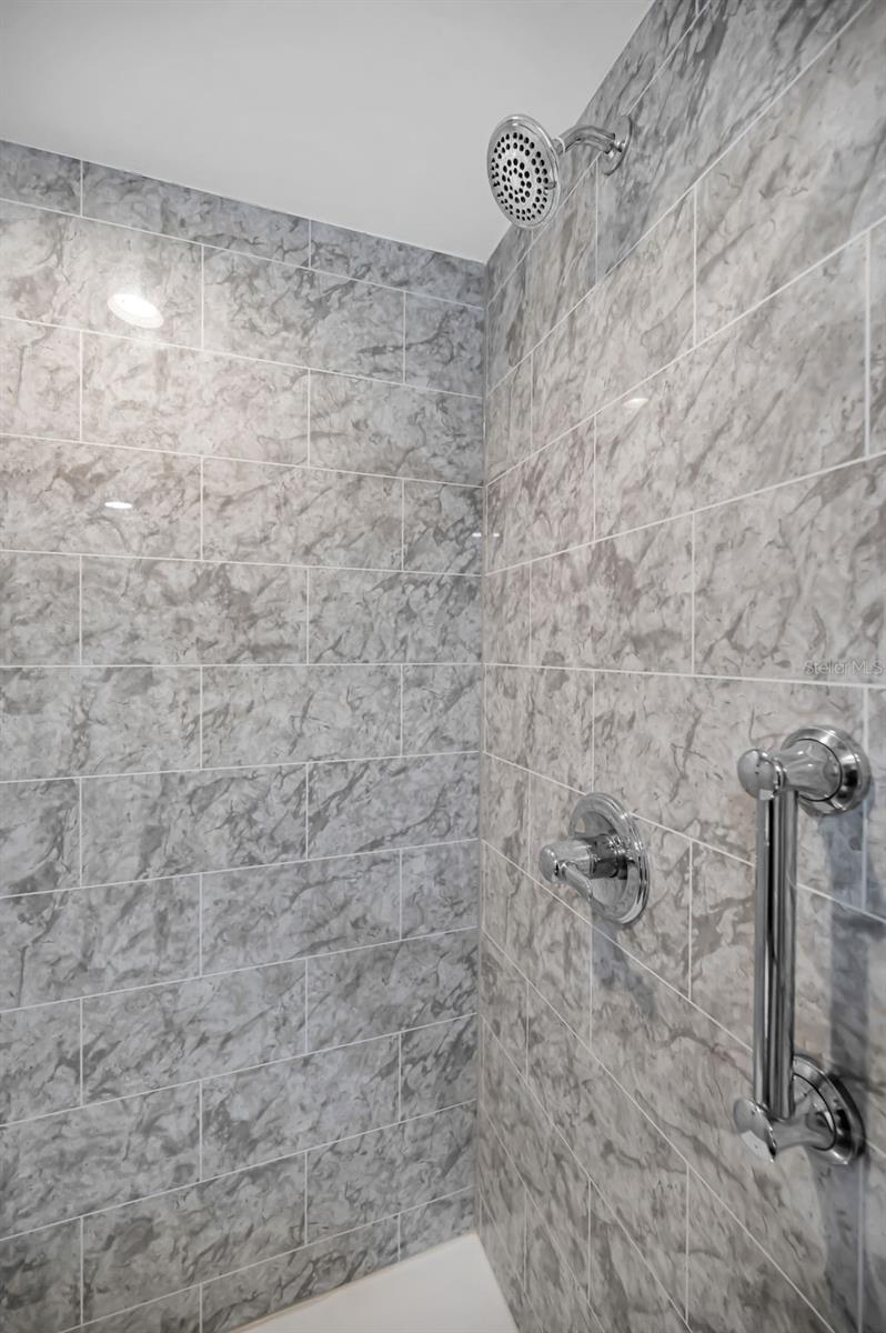 GOLF VIEW VILLAS CONDO 03A - Residential