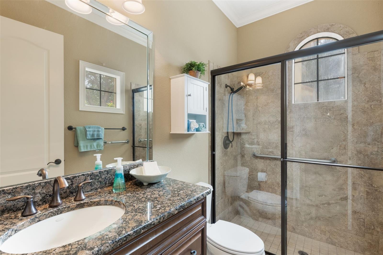 HEATHROW COUNTRY ESTATE - Residential