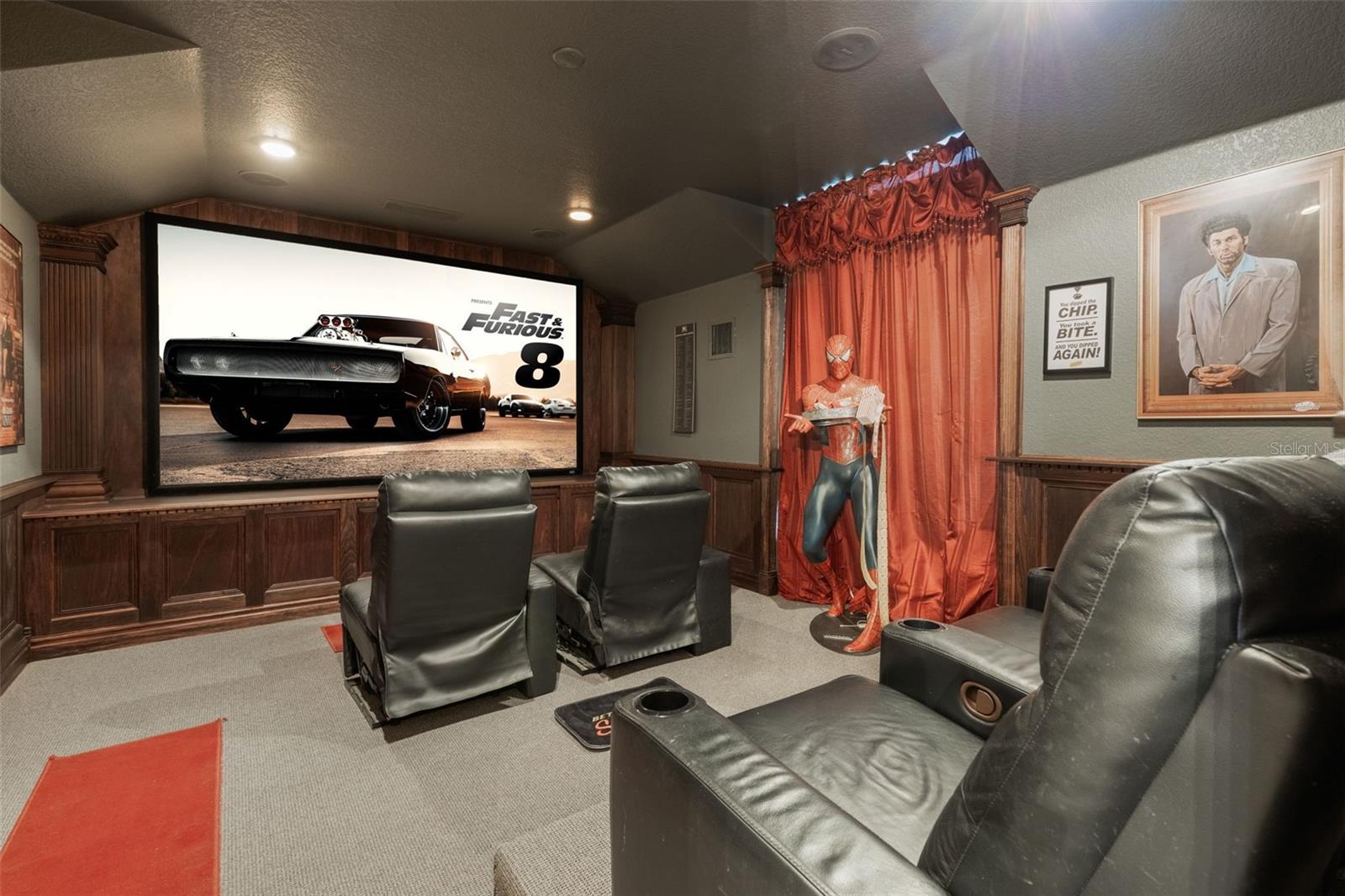 HEATHROW COUNTRY ESTATE - Residential