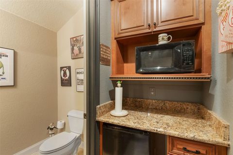 Tiny photo for 25514 High Hampton Circle, Sorrento, FL 32776 (MLS # V4947036)