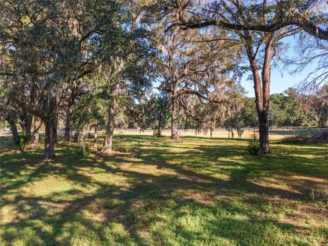 Tiny photo for 12260 NW 100th Street, Ocala, FL 34482 (MLS # OM714140)