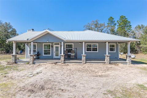 A home in HIGH SPRINGS