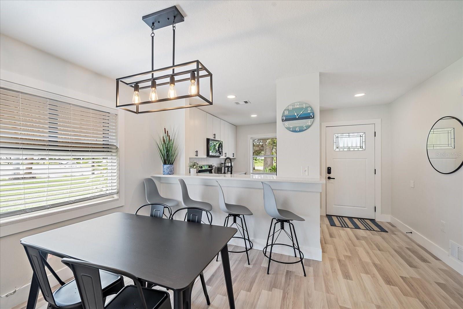 6 BAY ACRES AVENUE