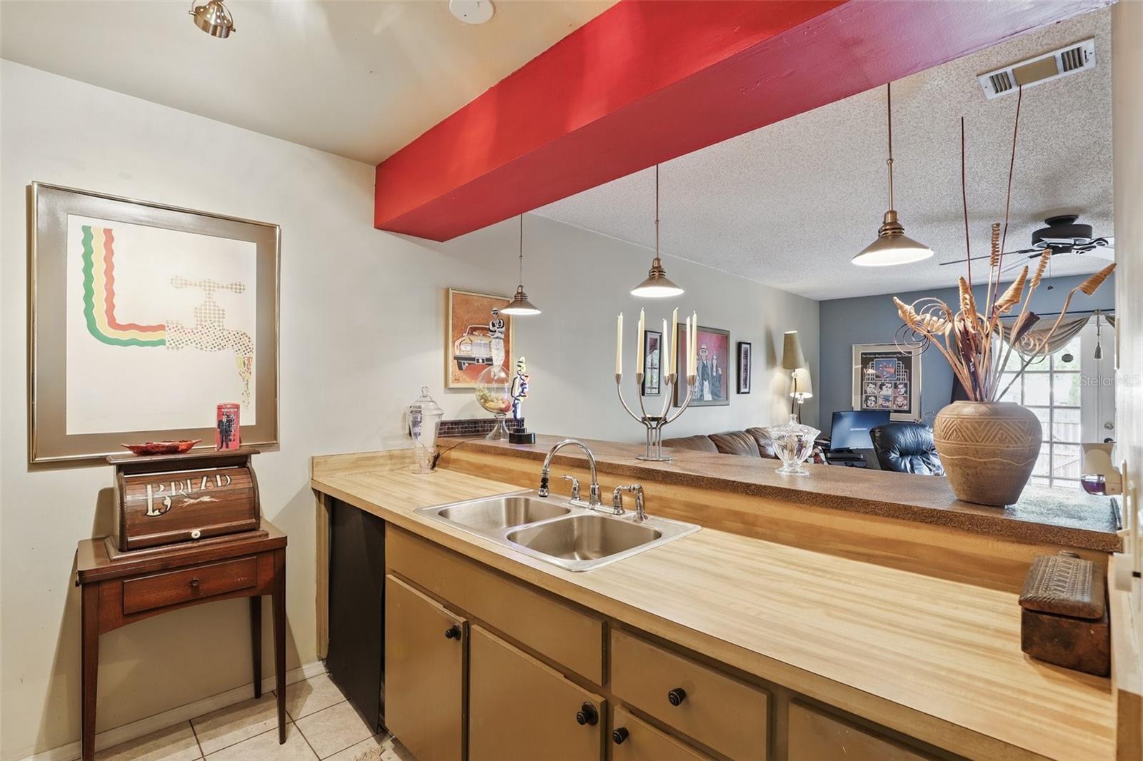 VINEYARD CONDO PH 03 - Residential