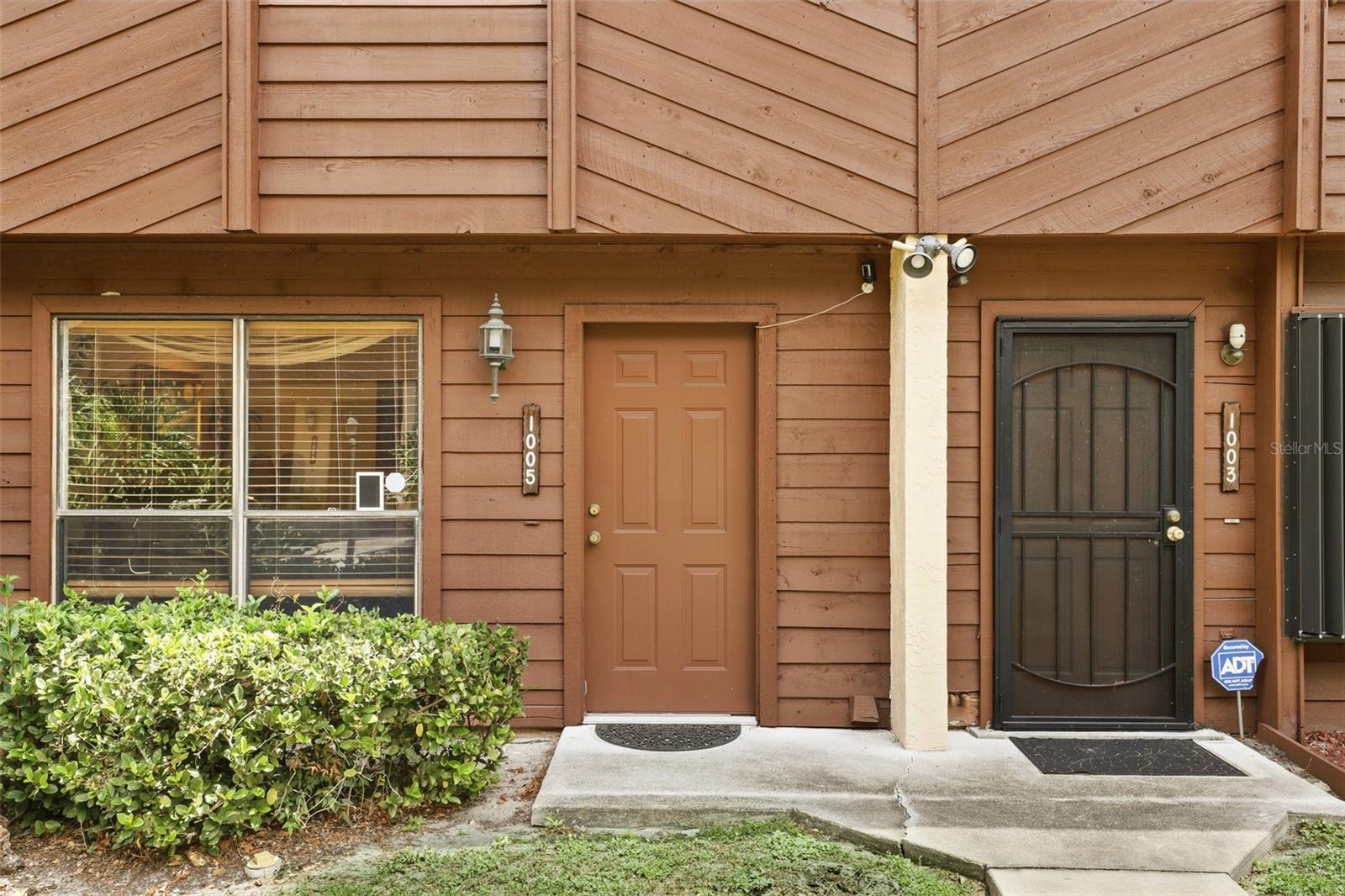 VINEYARD CONDO PH 03 - Residential