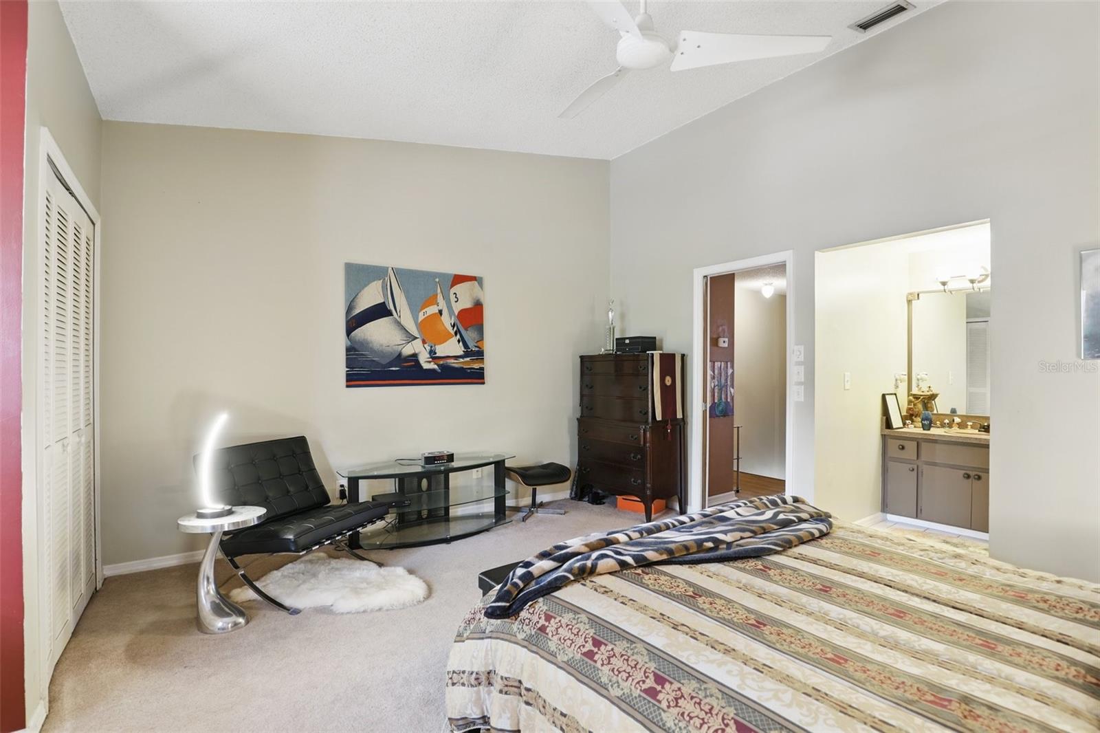 VINEYARD CONDO PH 03 - Residential