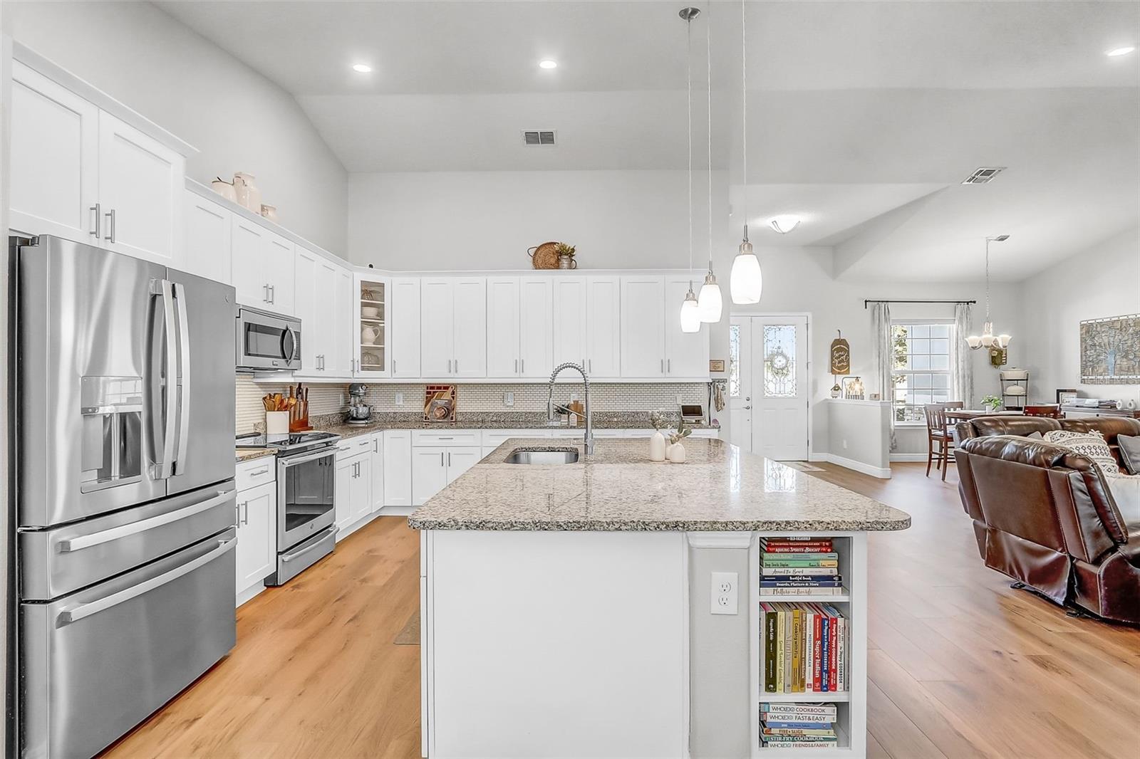 CAPE ORLANDO ESTATES - Residential