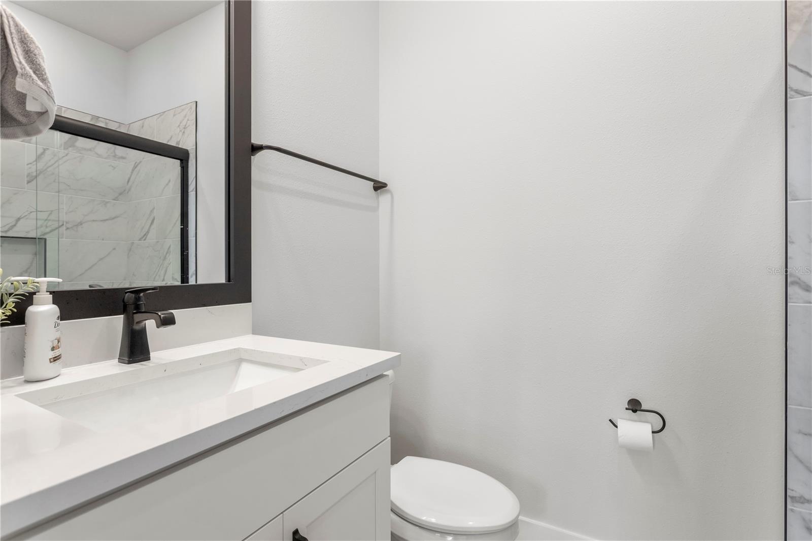 TOWNS AT KENWOOD LOT 19 - Residential Lease