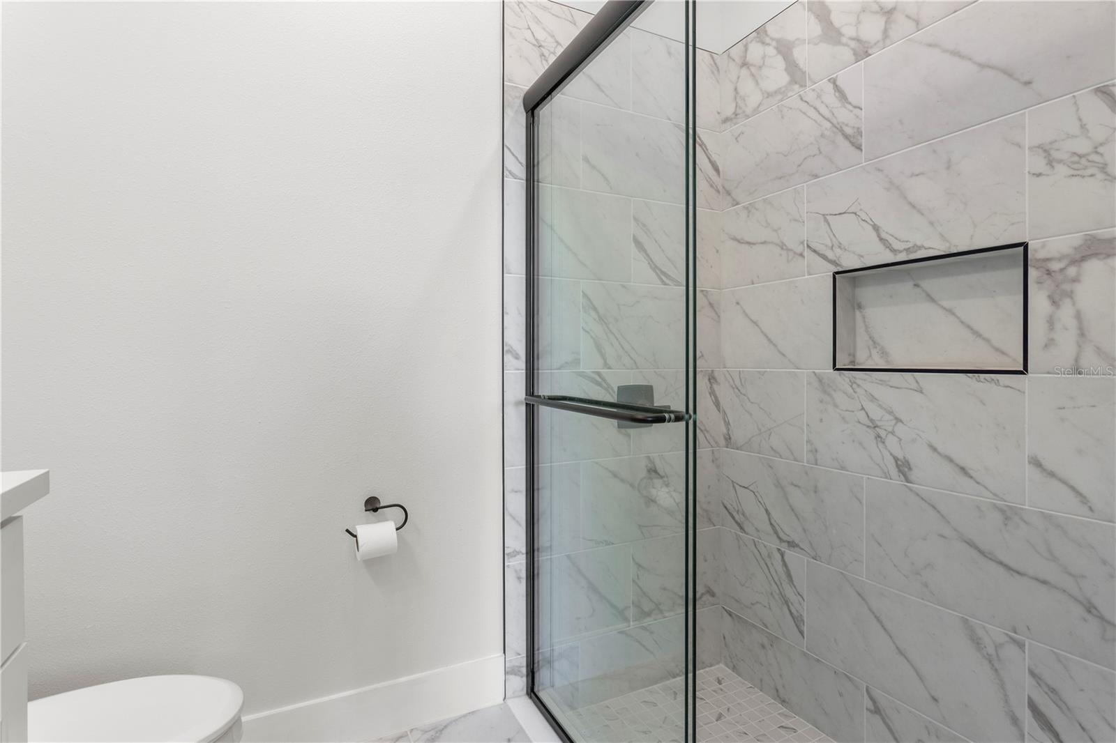 TOWNS AT KENWOOD LOT 19 - Residential Lease