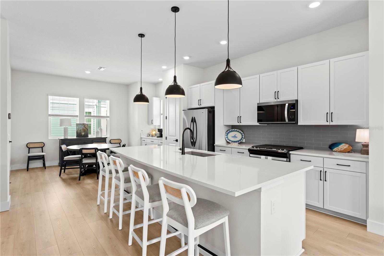 TOWNS AT KENWOOD LOT 19 - Residential Lease