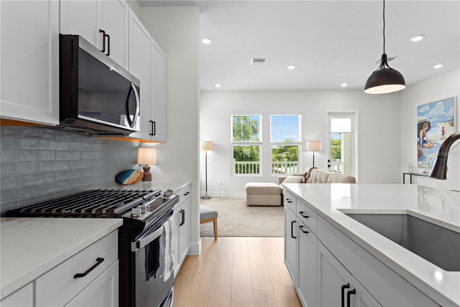 TOWNS AT KENWOOD LOT 19 - Residential Lease