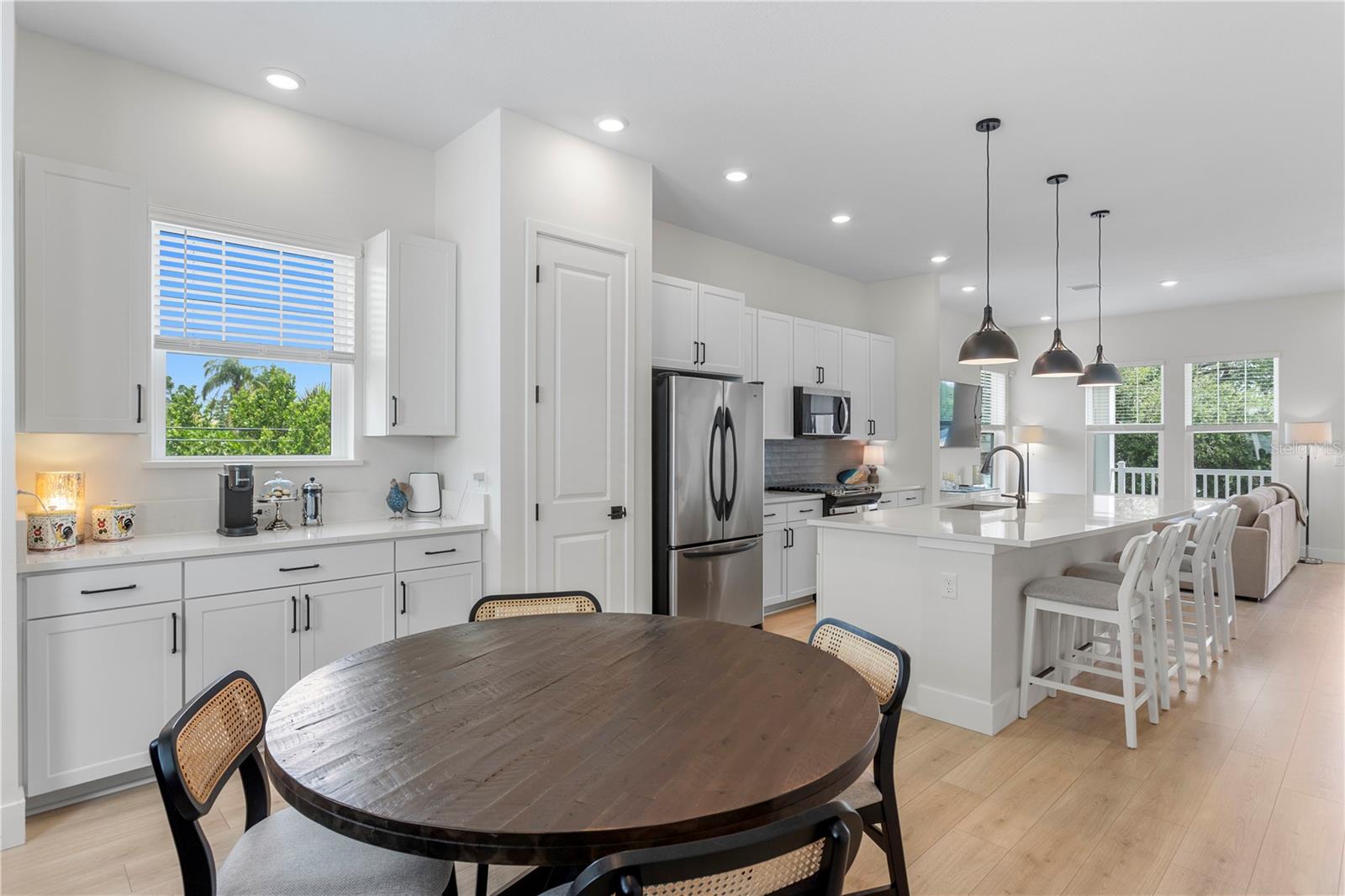 TOWNS AT KENWOOD LOT 19 - Residential Lease