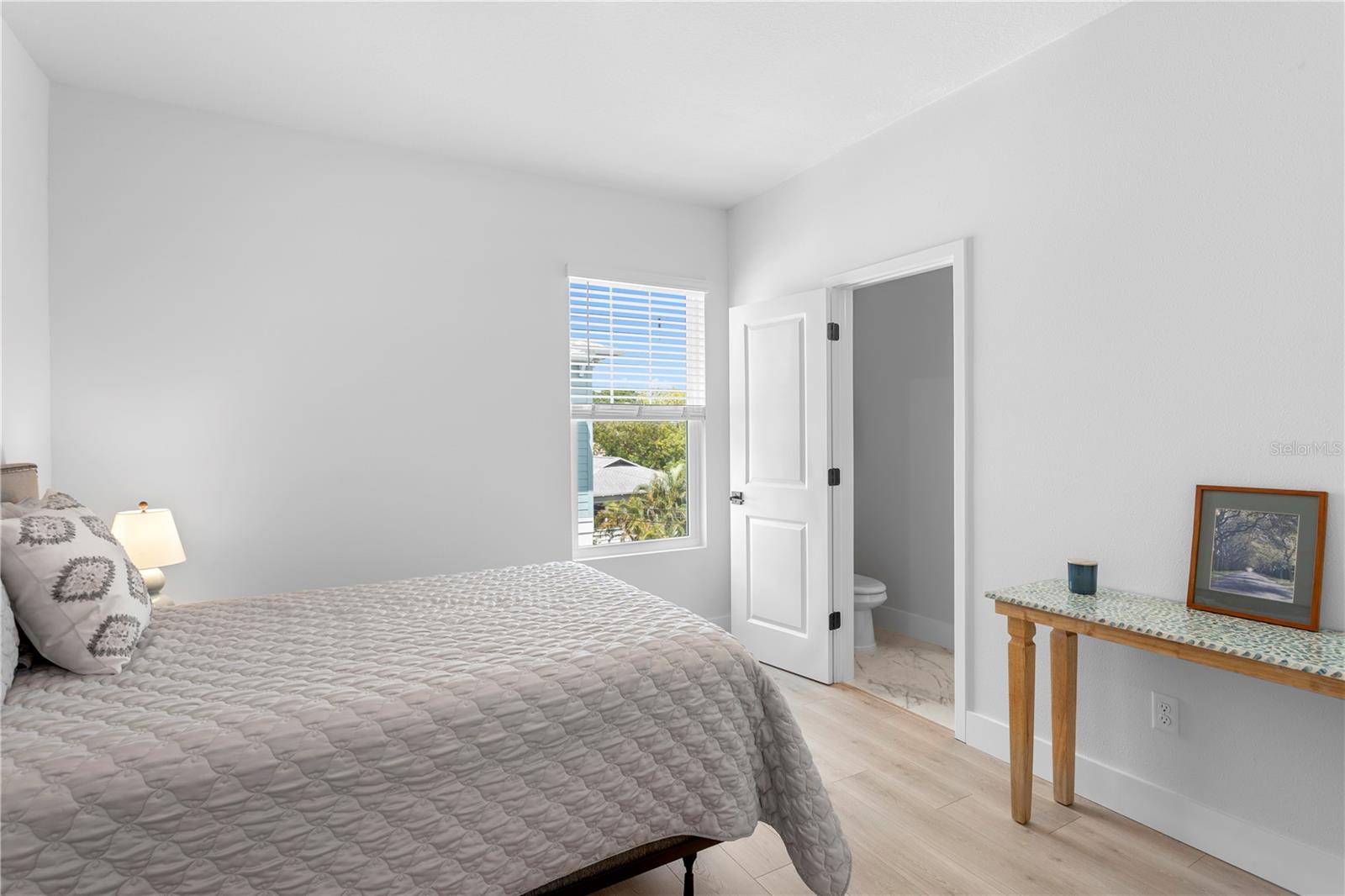 TOWNS AT KENWOOD LOT 19 - Residential Lease