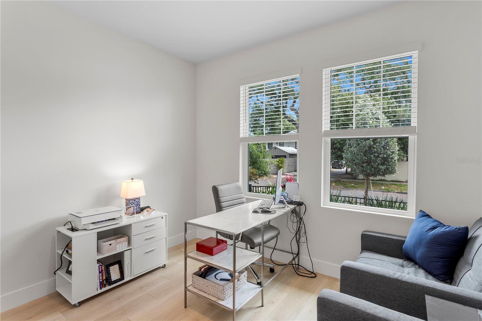 TOWNS AT KENWOOD LOT 19 - Residential Lease