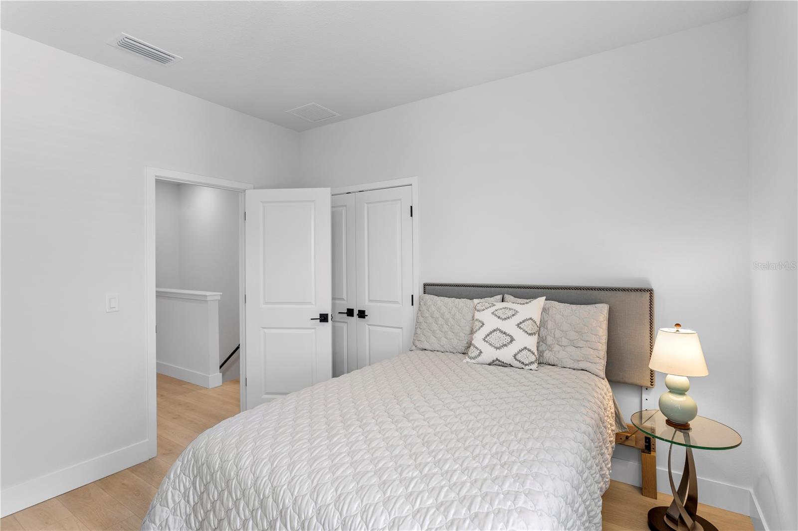 TOWNS AT KENWOOD LOT 19 - Residential Lease