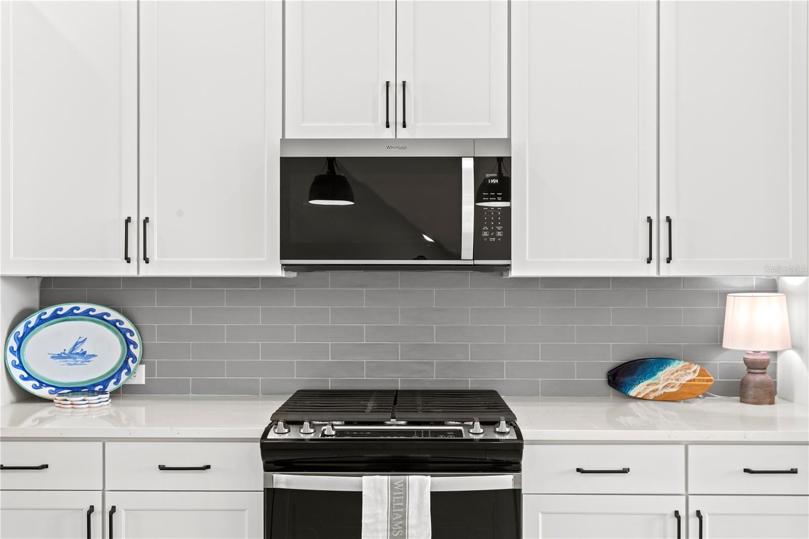 TOWNS AT KENWOOD LOT 19 - Residential Lease