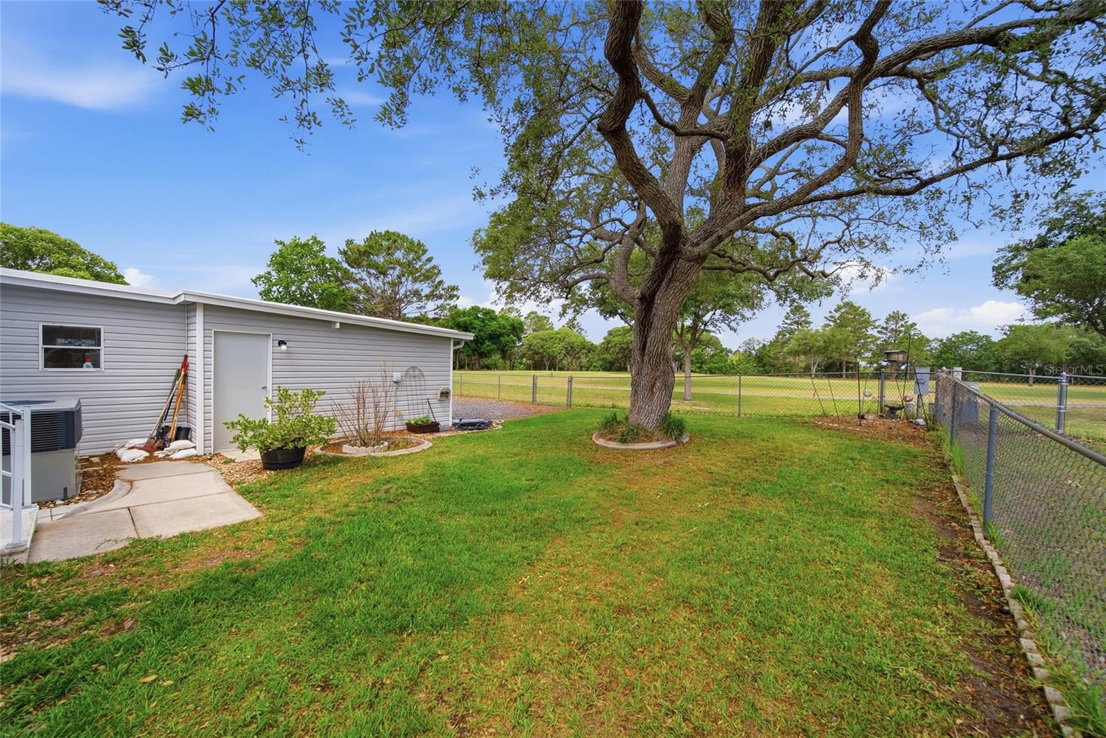 BROOKRIDGE COMM - Residential