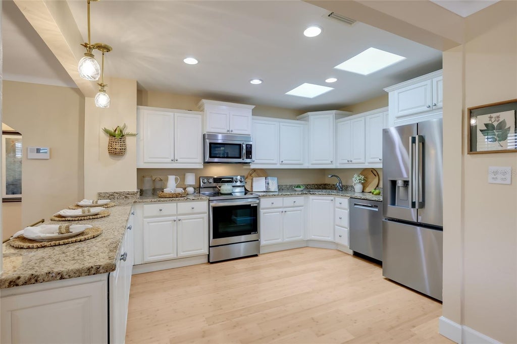 Photo of 128 S Washington Drive, Sarasota, FL 34236 (MLS # A4710169)