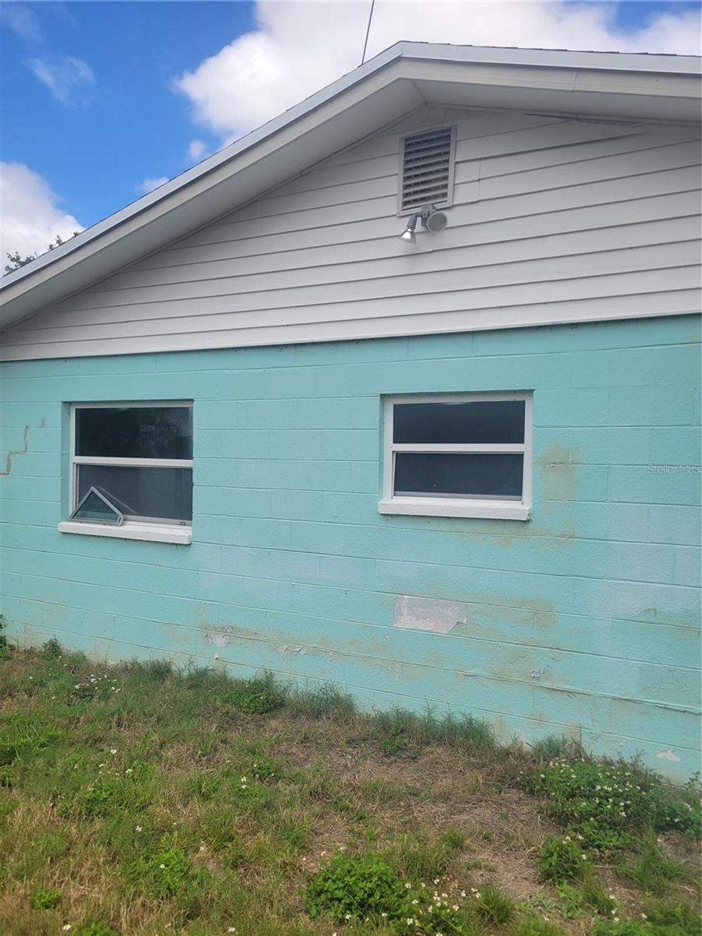 Photo of 1834 New Hampshire Avenue NE, St Petersburg, FL 33703 (MLS # TB8495954)