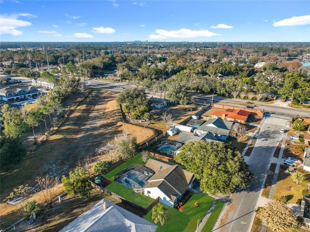 Photo of 4637 Creekview Lane, Oviedo, FL 32765 (MLS # O6380918)