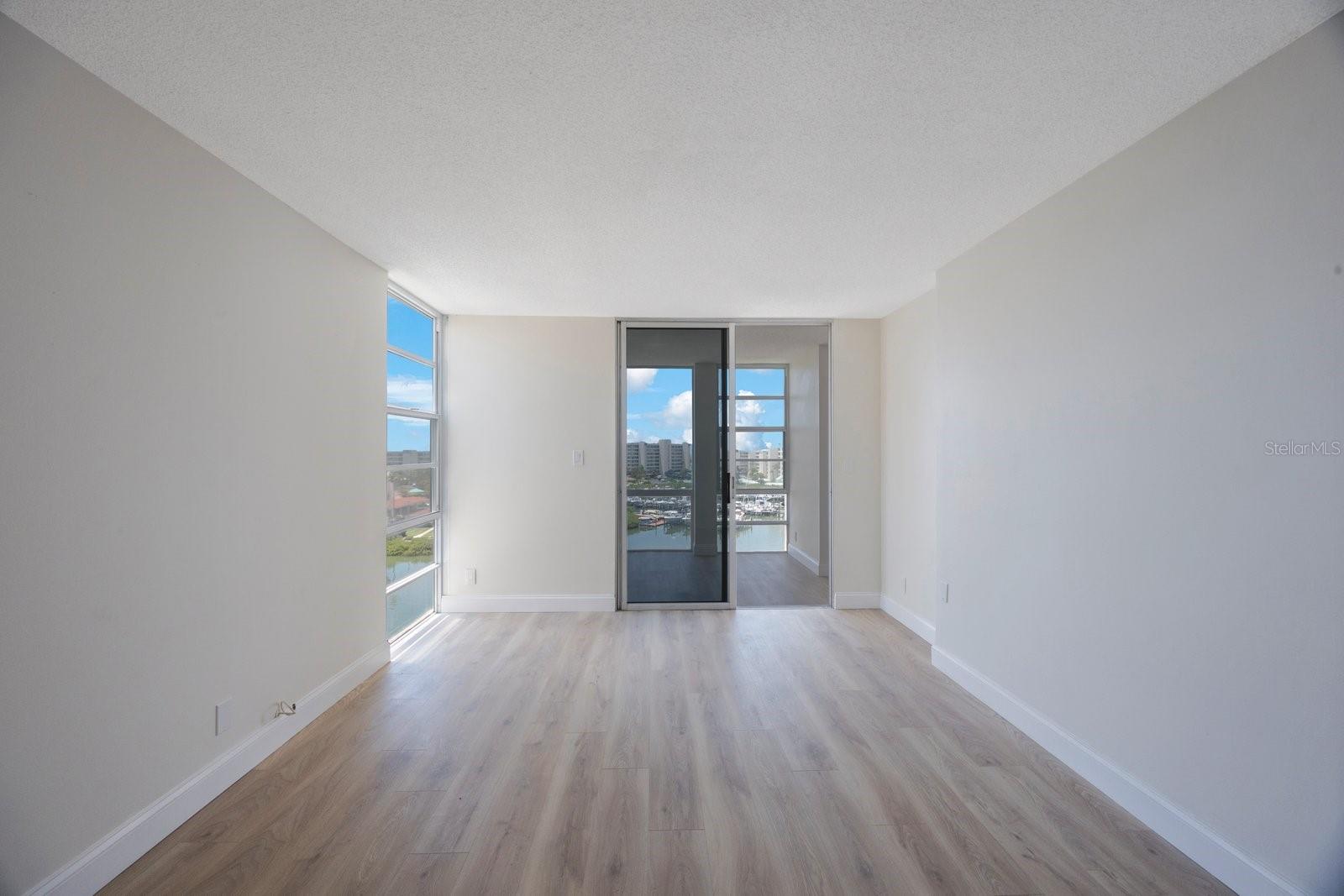 BAY ISLAND GROUP 1 - Residential Lease