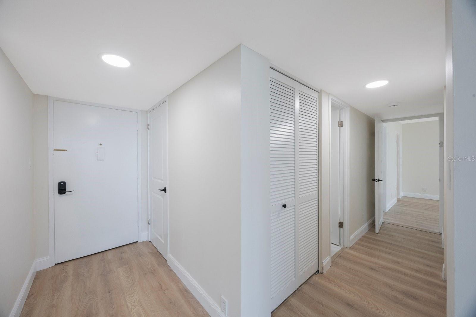 7400 SUN ISLAND DRIVE S 806