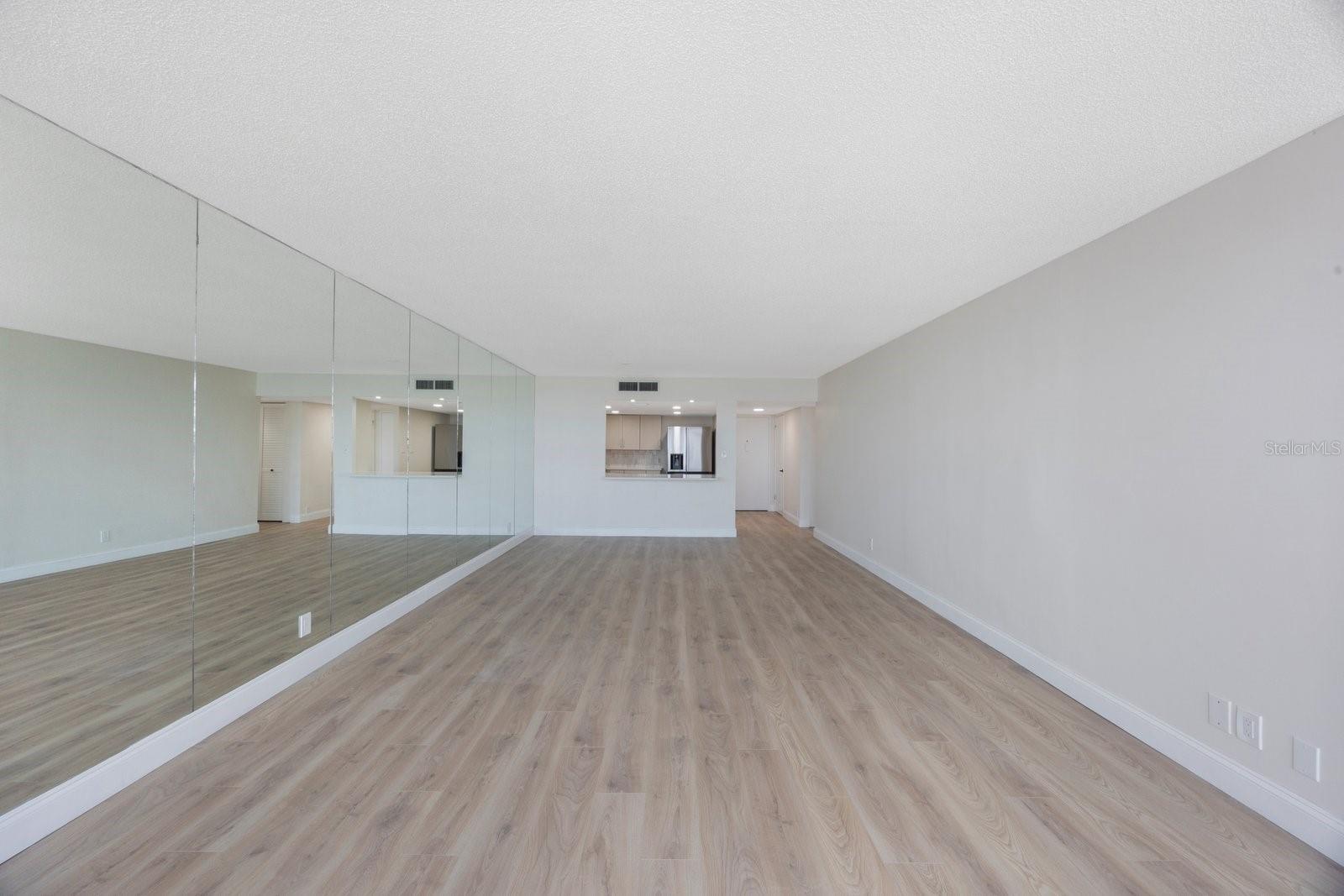 BAY ISLAND GROUP 1 - Residential Lease