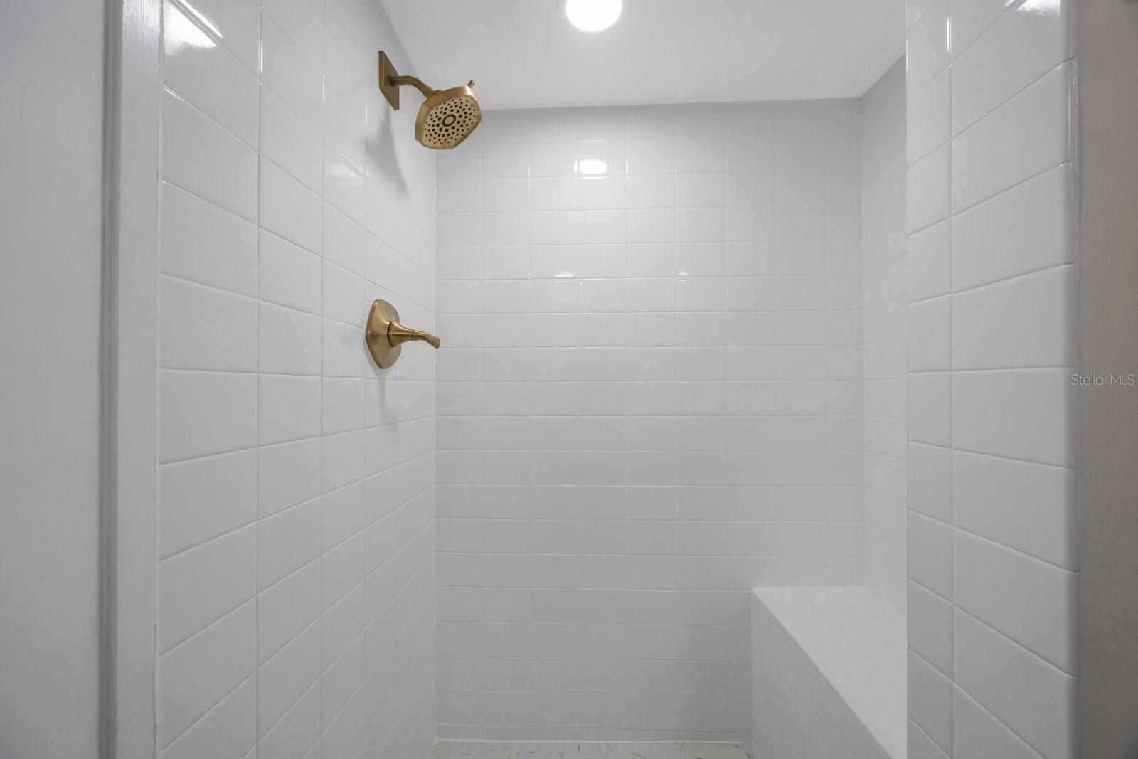 BAY ISLAND GROUP 1 - Residential Lease