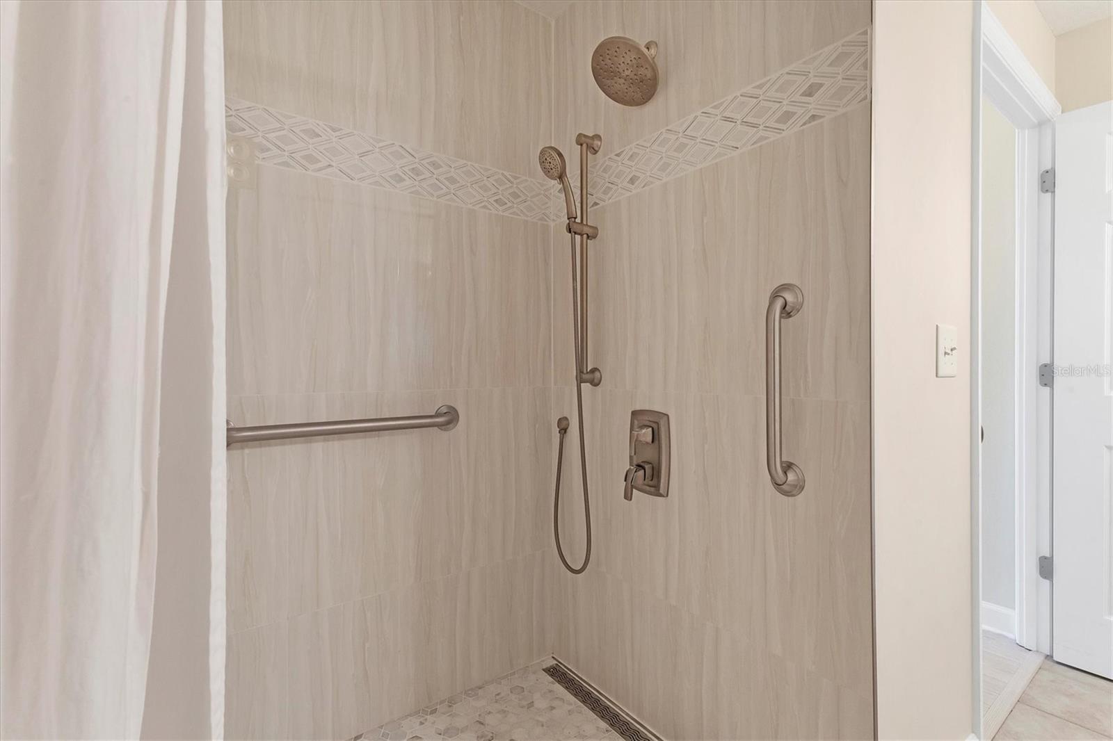 RENAISSANCE 1 - Residential