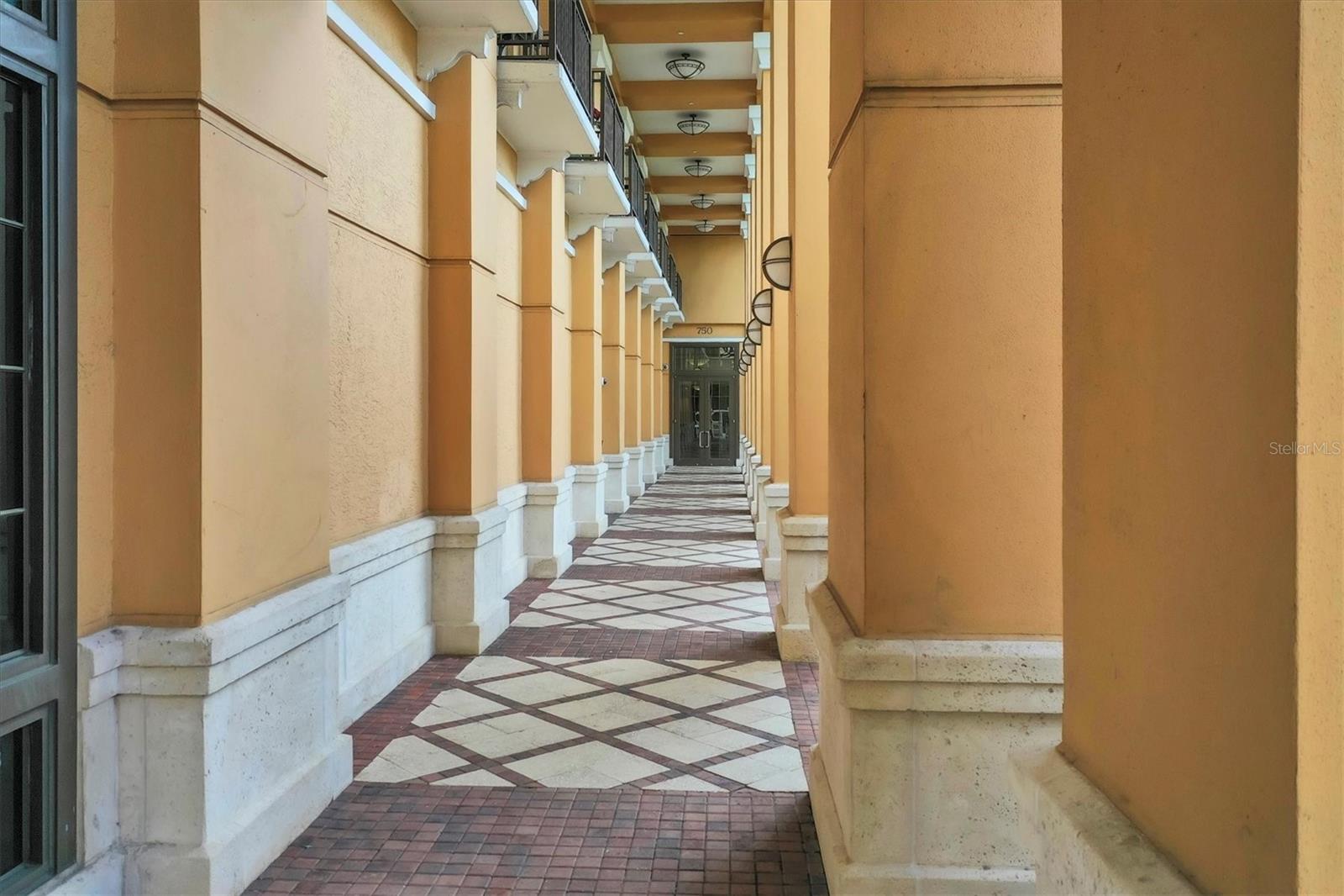 RENAISSANCE 1 - Residential