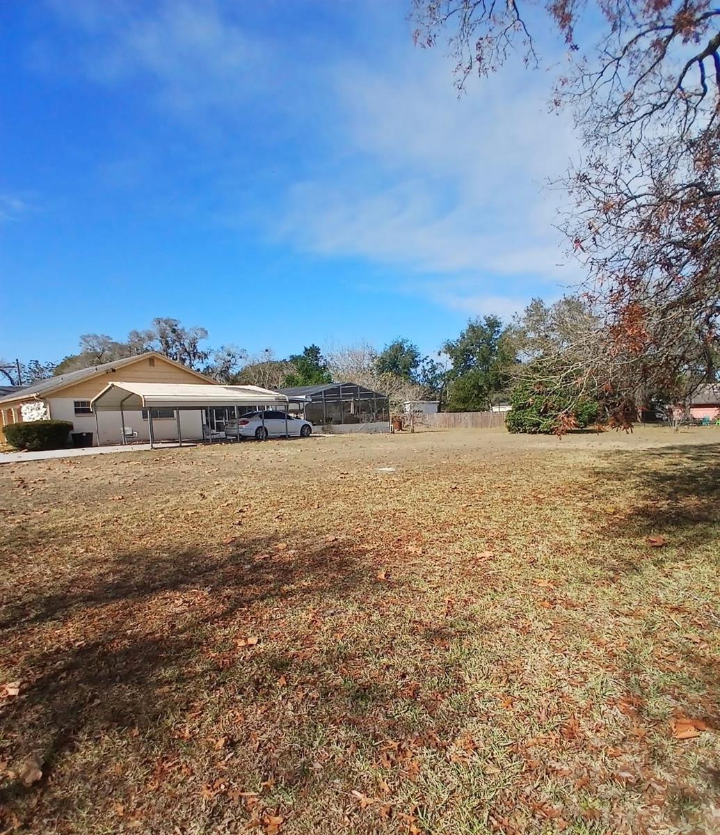 PARKWOOD ACRES - Land