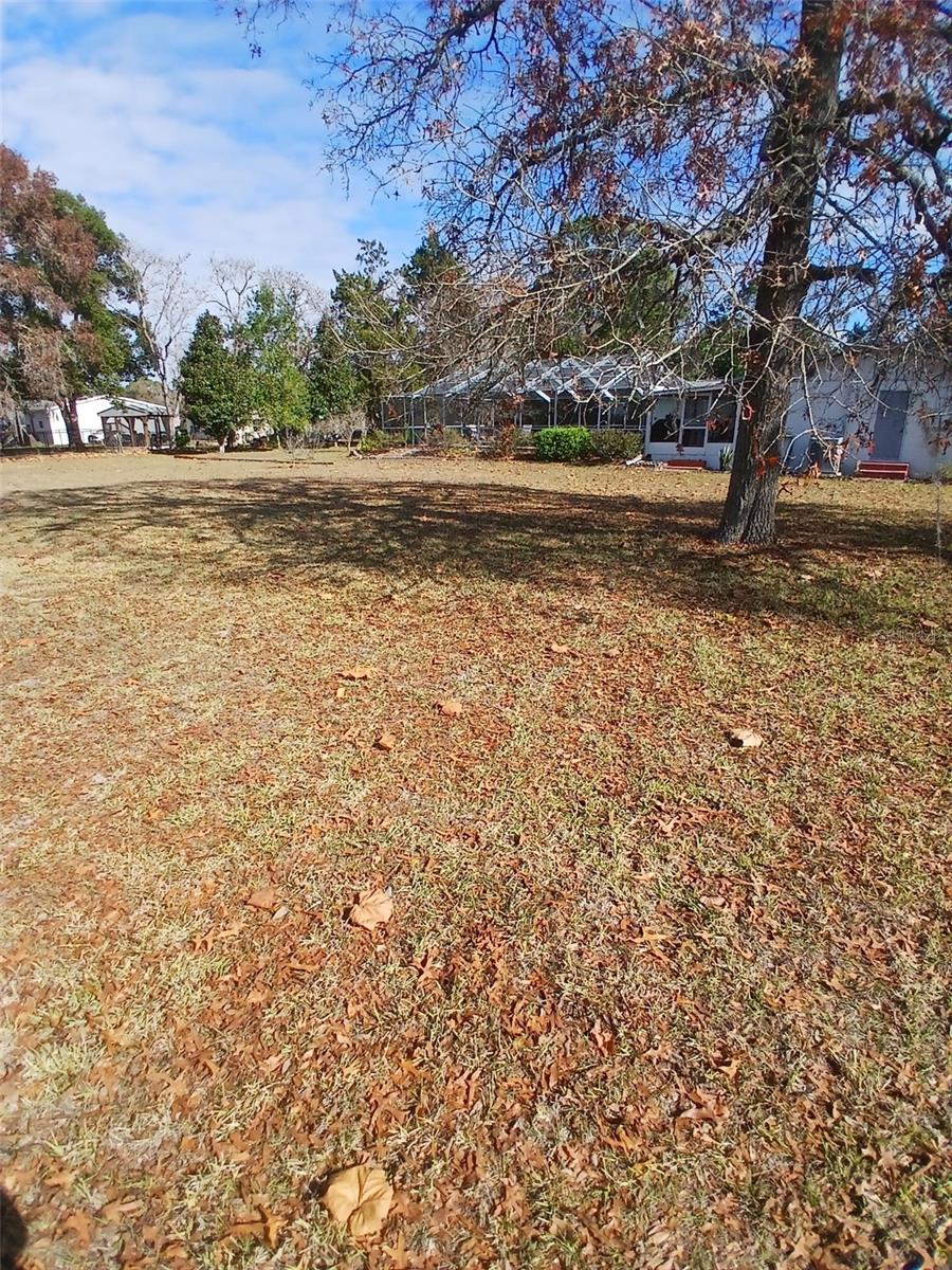 PARKWOOD ACRES - Land